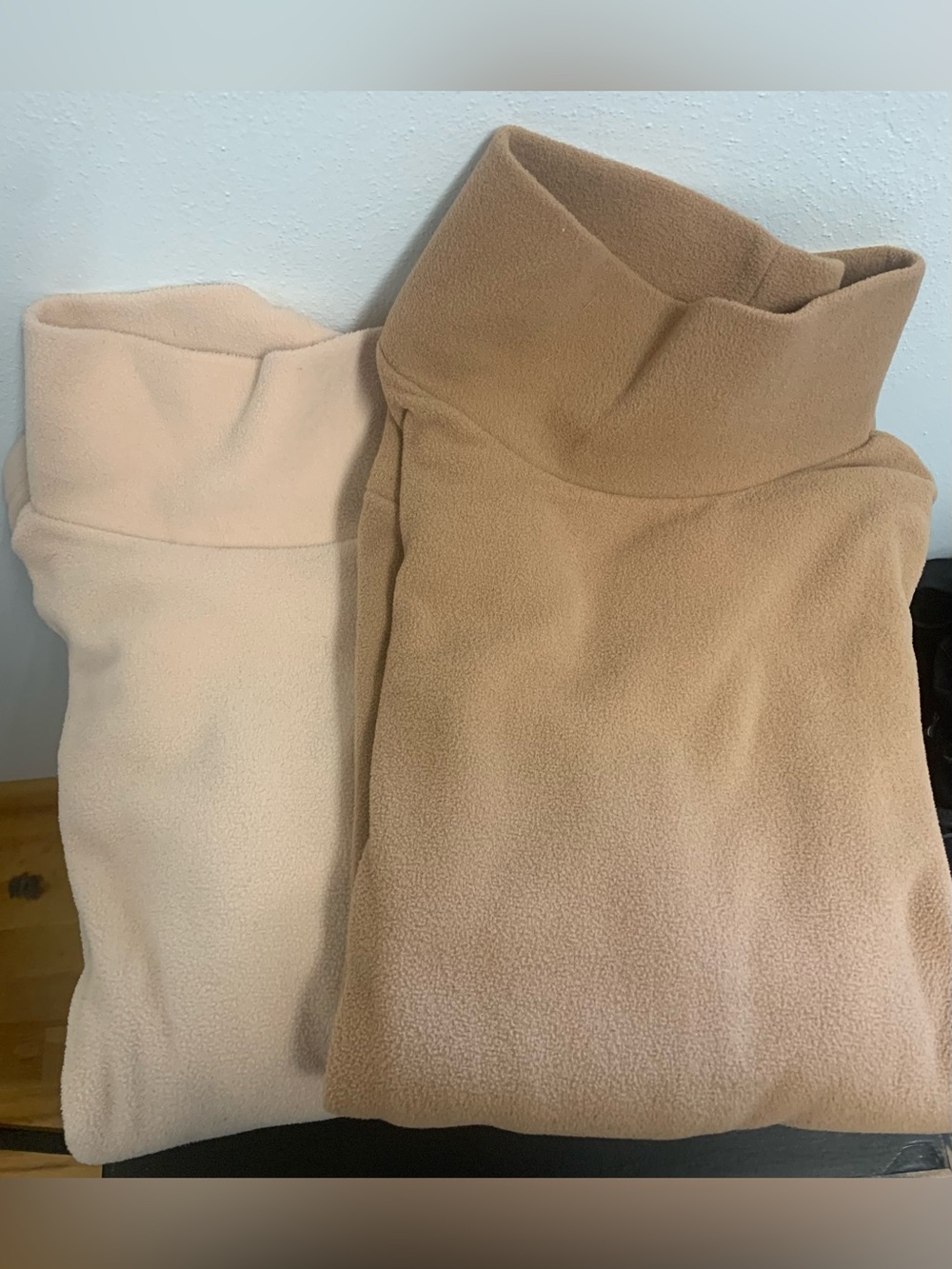 2 Dudley Stephens Cobble Hill turtlenecks